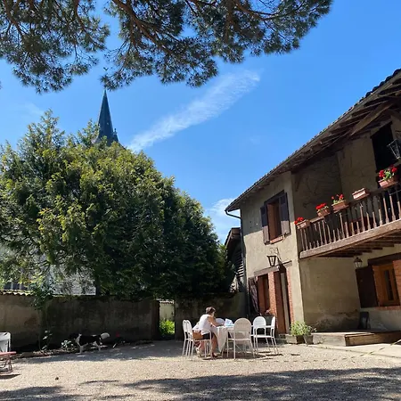 Maison De Charme, Maison Carree Holiday home *